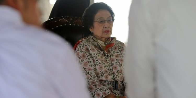 Megawati Soekarnoputri Ziarah ke Makam Bung Karno
